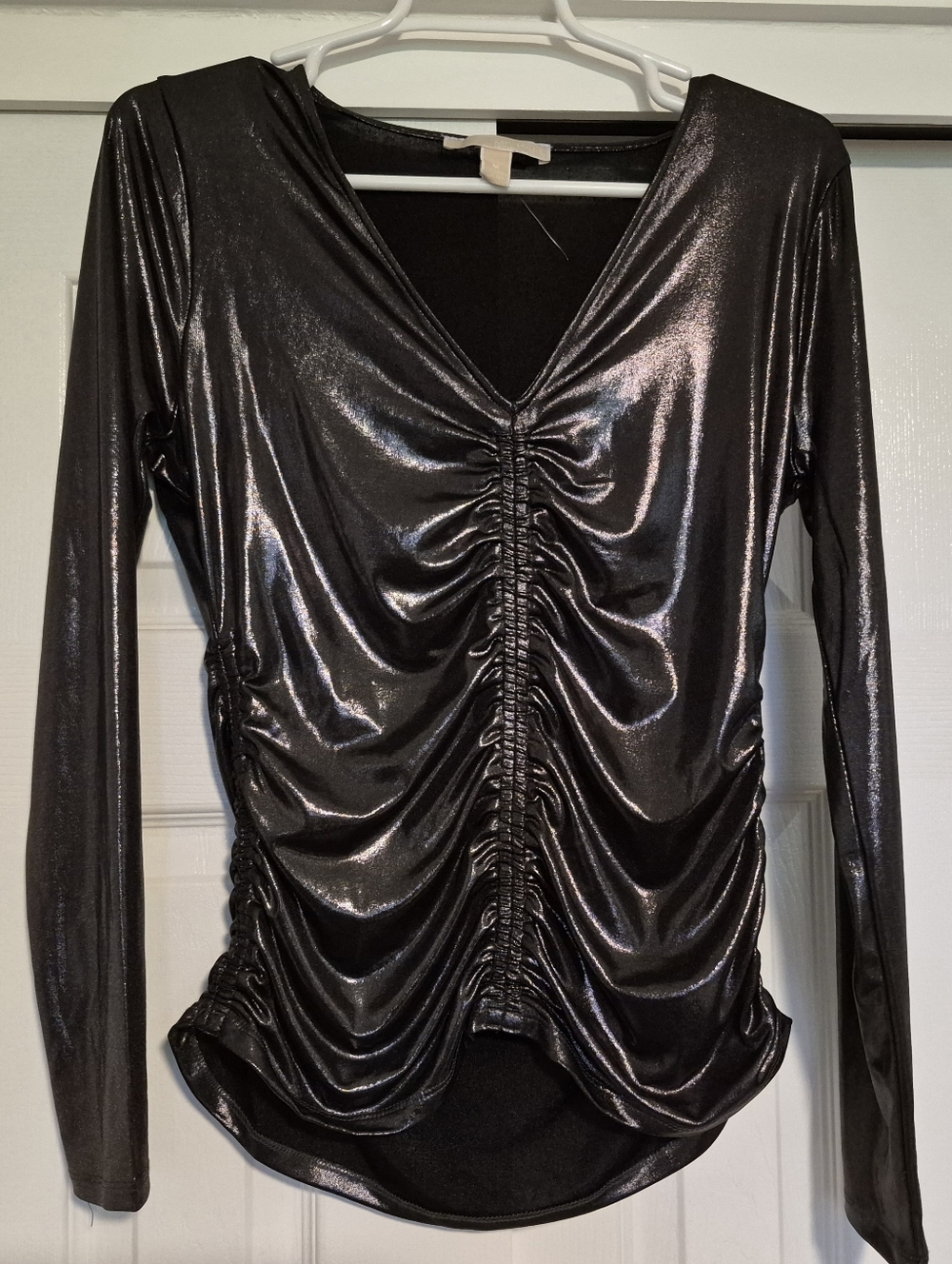 NEW Michael Kors Silver Metallic Long-sleeve Vneck Runched Top Sz M